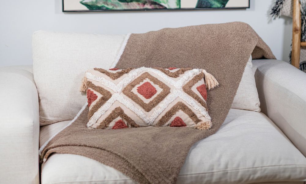 Beyond Comfort: How Decorative Pillows Accentuate Your Home