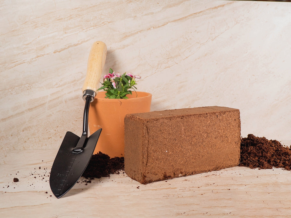 Coir Growing Medium Coco Potting Soil 1.5-lb Block - view 2