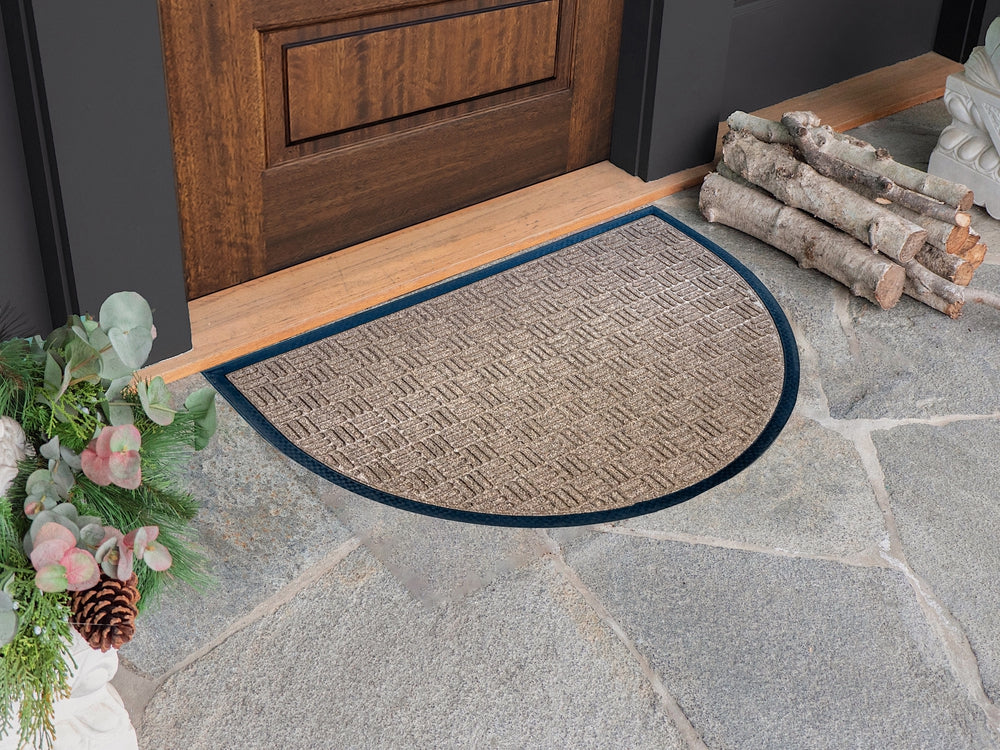 Checker Half Round Indoor Outdoor Door Mat - 24" x 36"