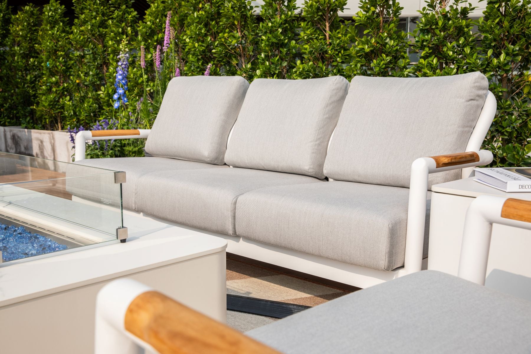 Furniture > Outdoor Furniture > Outdoor Sofas