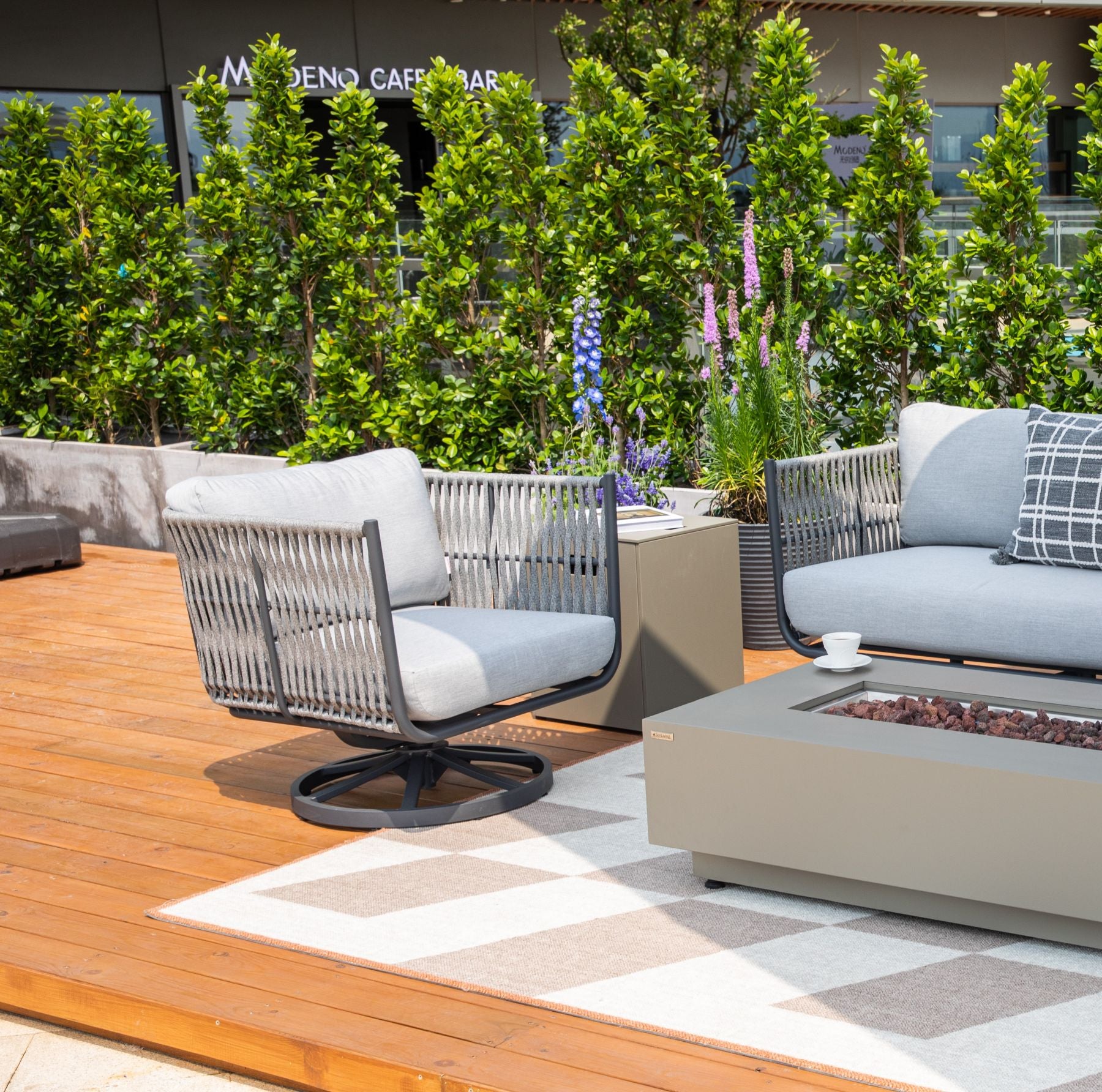 Furniture > Outdoor Furniture > Outdoor Chairs