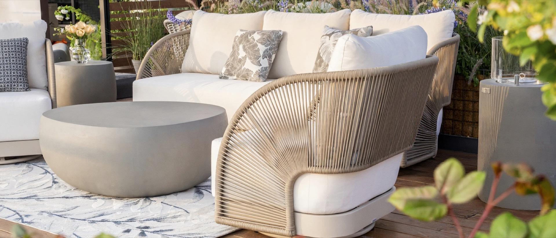 Bring the living room outdoors.
